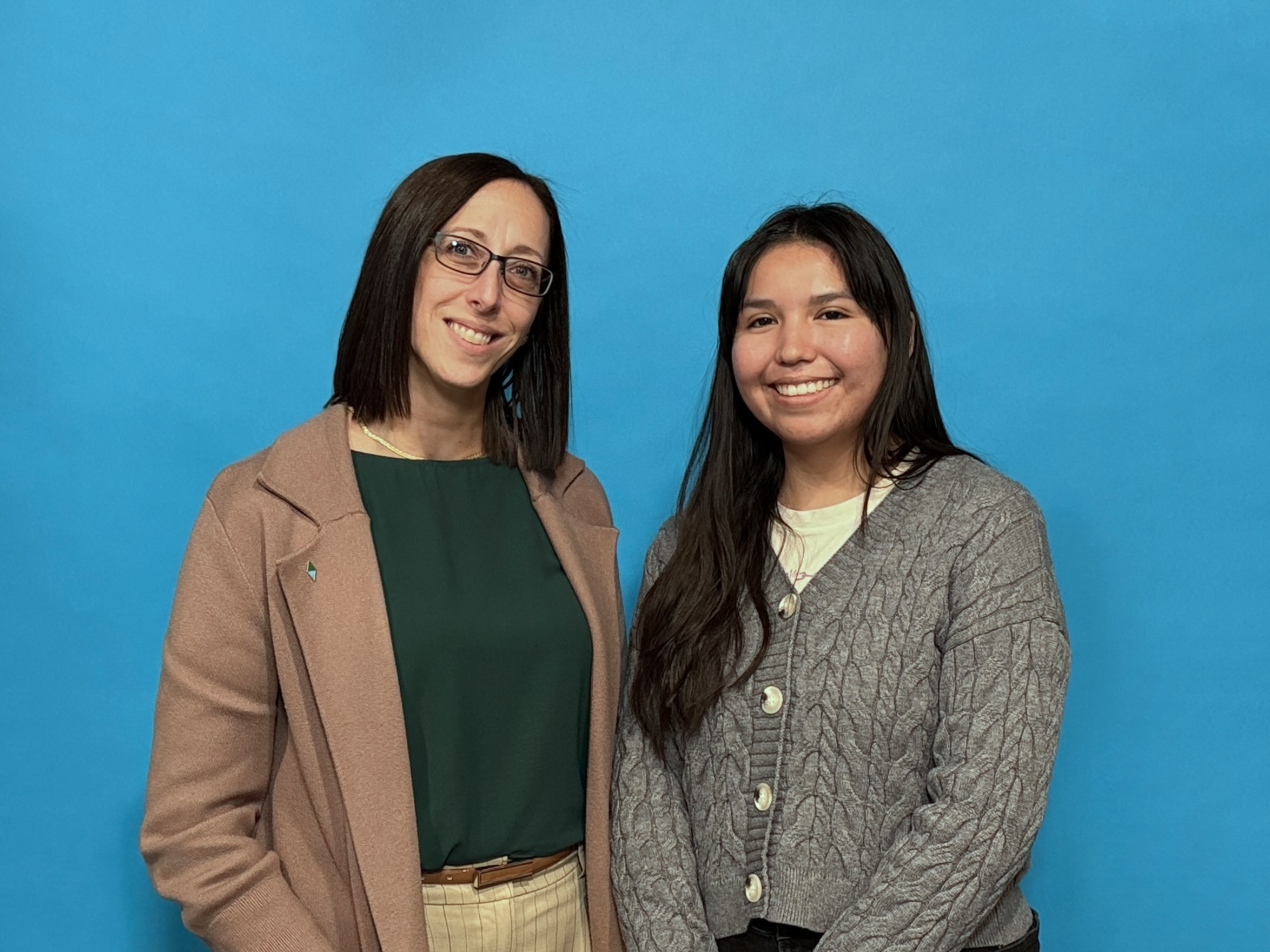 Ashley Demoville, Claire Rae Edmo